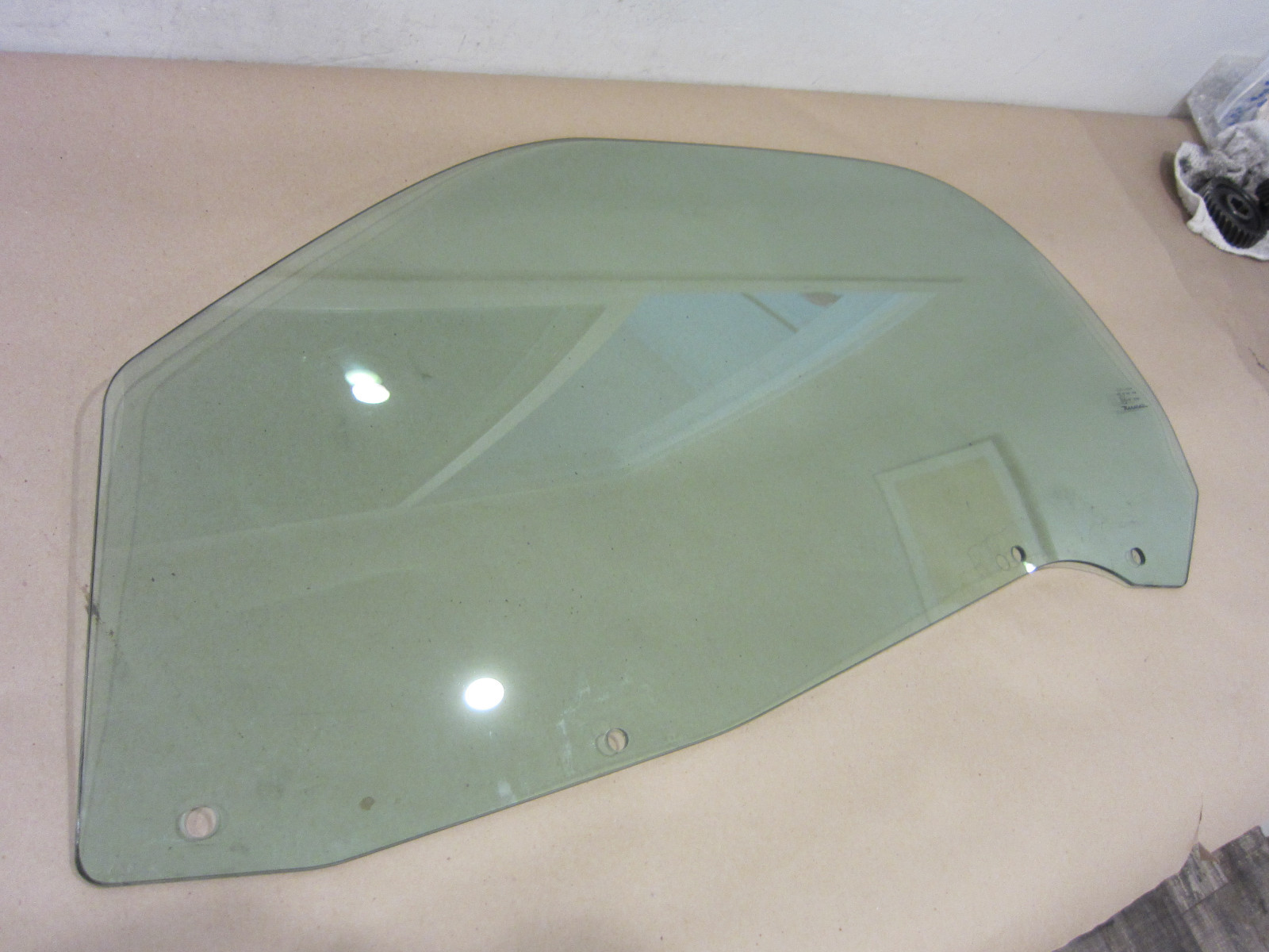 Maserati 3200,4200 - LH Side Door Glass - Part# 387700305