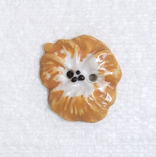 Ceramic Flower Buttons 5 x 30mm 2 Hole Novelty Pansy Porcelain Sewing Art Crafts - Picture 3 of 9