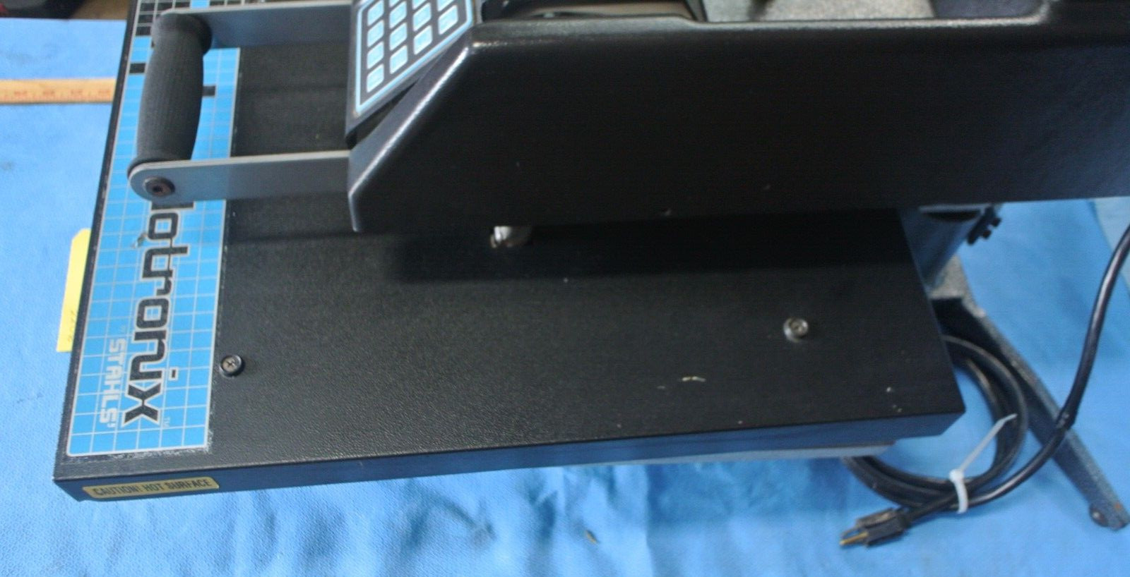 Stahls' Hotronix XSW 16" x 20" Thermal Heat Transfer Press for Garments/T-Shirt