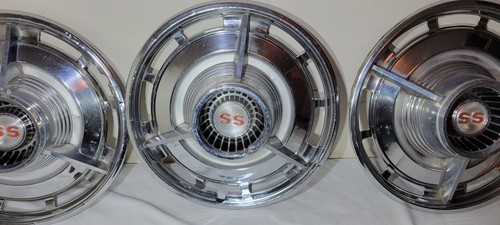 Set of Vintage 1964 Original Chevy Nova / Impala / Chevelle SS 14” Hub Caps - Picture 7 of 24