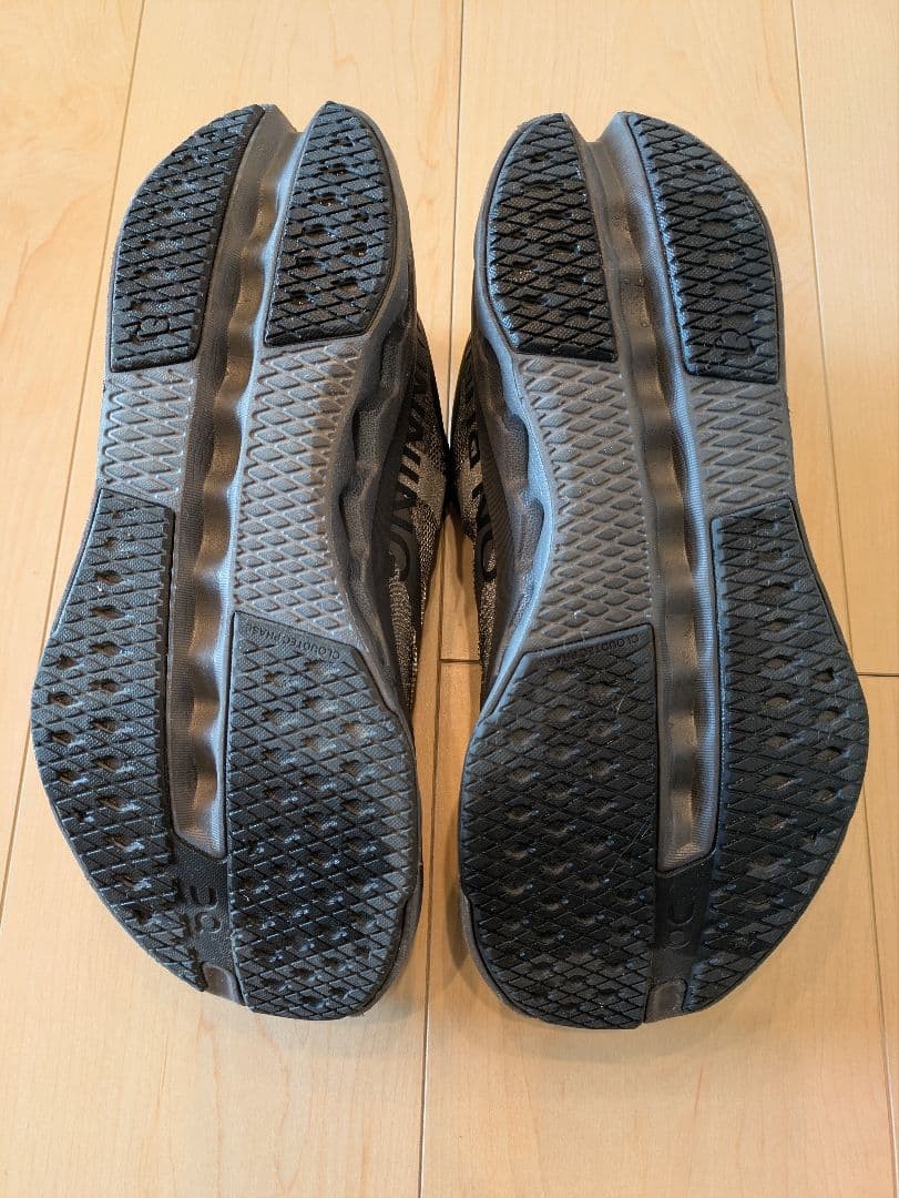 On Cloud Cloudsurfer Next Wide Running Shoes Blac… - image 4