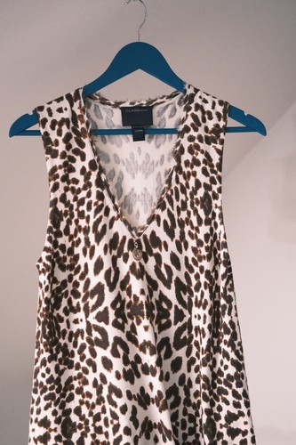 Roberto Cavalli Vintage Women's Brown Silk Leopard Sleeveless Blouse Sz 44 Italy - Picture 2 of 12