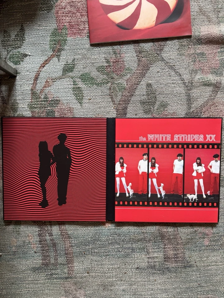 The White Stripes XX 20th Anniversary Deluxe Box Set Third Man Records LP DVD Foto 2 de 4
