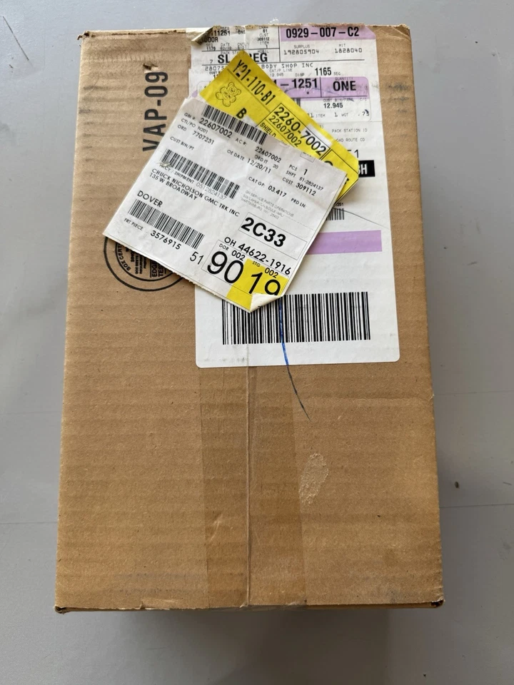 2000-2002 SATURN SC1 SC2 SL SL1 SL2 SW2 PUERTA COMBUSTIBLE TAPA GAS P/N 21111251 OEM NUEVO Foto 2 de 4