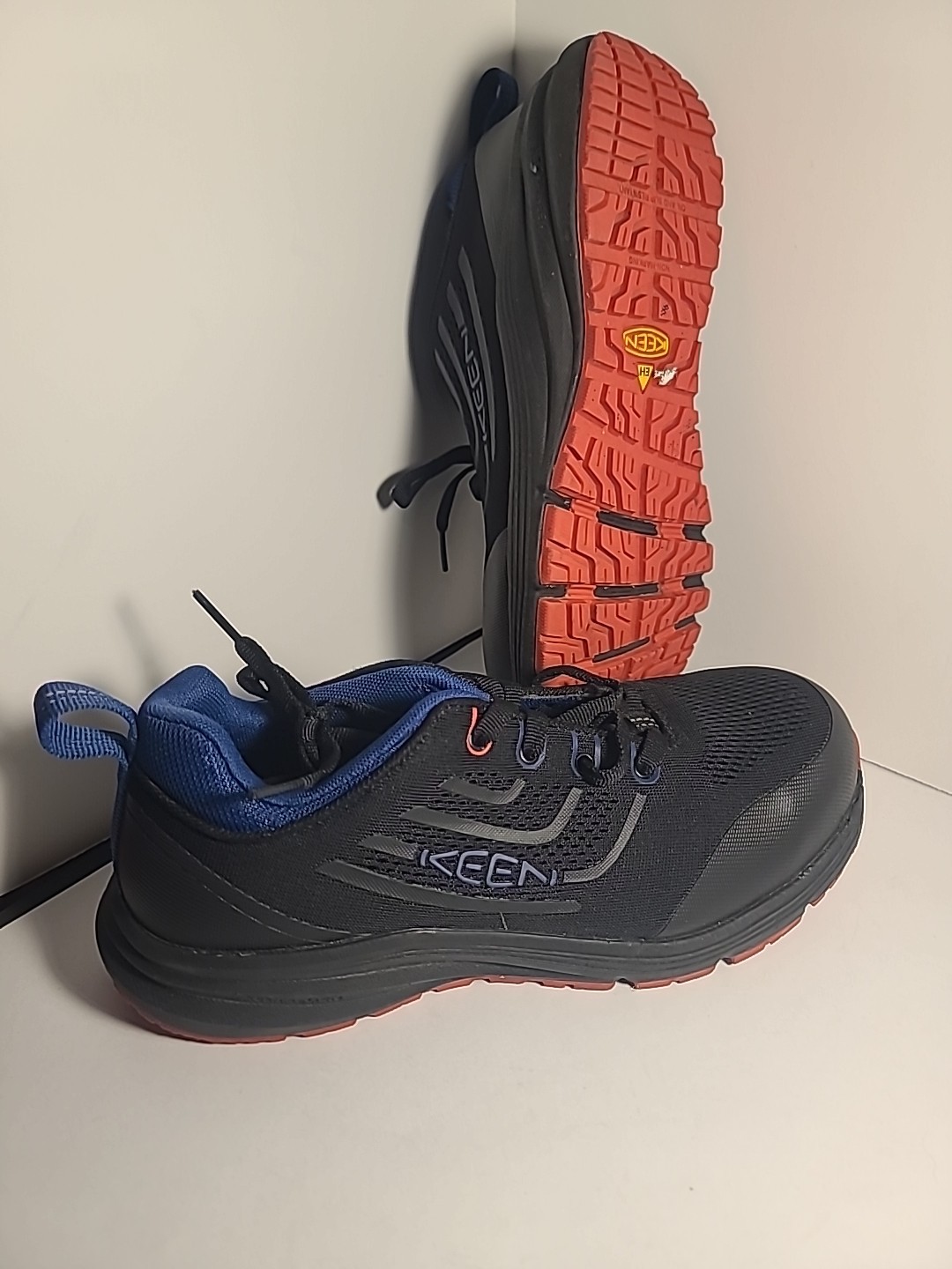 Scarpe antinfortunistiche KEEN donna 7.5EE Minneapolis Utility nere punta in fibra di carbonio EH