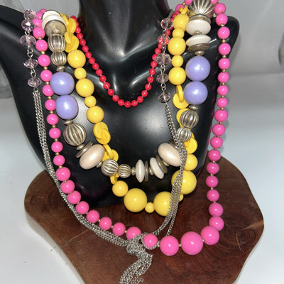 5 Necklaces White Very Nice Quality Vintage  Estate 2 Long Fun Bright Colors