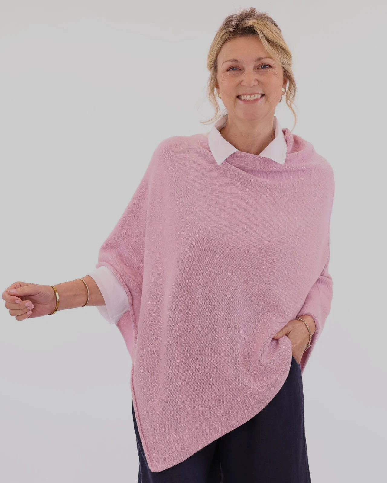 Cadenza Cashmere Wool Blend Poncho Made in Italy Vintage Rose New