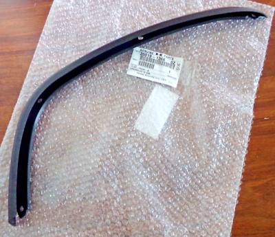 KAWASAKI PRAIRIE 650, 700 FRONT FENDER RIGHT SIDE EXTENSION FLARE