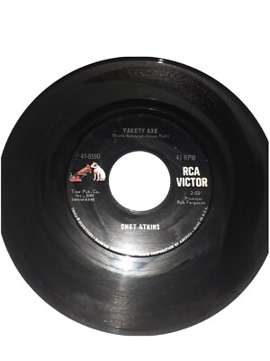 50'S & 60'S 45 Chet Atkins Yakety Axe / Letter Edged In Black On RCA Victor