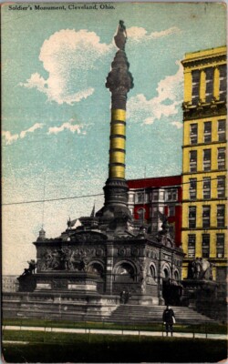 Vintage Postcard-Cleveland OH, Soldiers Monument -made by W.W. Hixson & Co