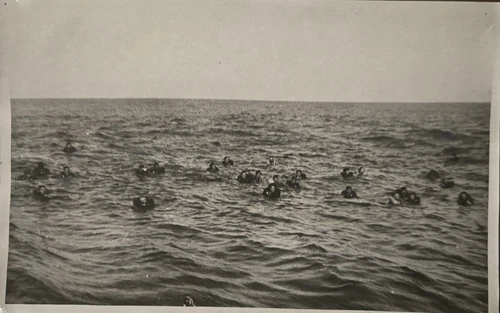 World War 2, Shipwreck Survivors Waiting For Rescue 1942, Original Press Photo