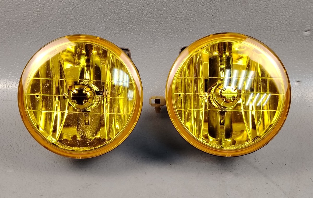 2003 Subaru Impreza GDB GDA Rev8 Wrx STi bumper Yellow fog light