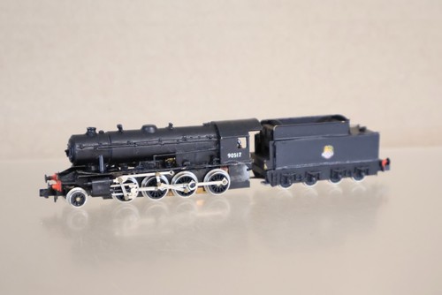 GRAHAM FARISH BAUSATZ GEBAUT SPUR N BR 2-8-0 AUSTERITY CLASS LOK 90517 OM | Zustand: Used