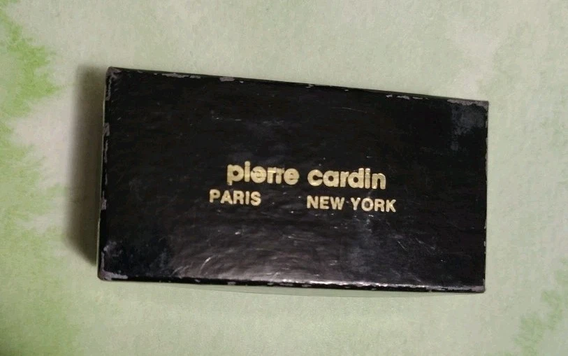 VINTAGE PIERRE CARDIN GOLD TONE TIE CLIP With Original Box  - Image 3 of 4