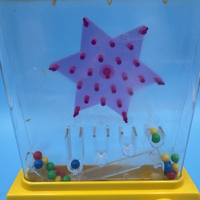 VINTAGE 1976 TOMY WATERFUL PLASTIC STARBALL RING TOSS WATER