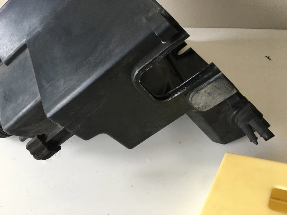 2006-2009 LAND ROVER RANGE ROVER L322 ENGINE COMPUTER ECU BOX W/ COOLING FAN - Image 4 of 4