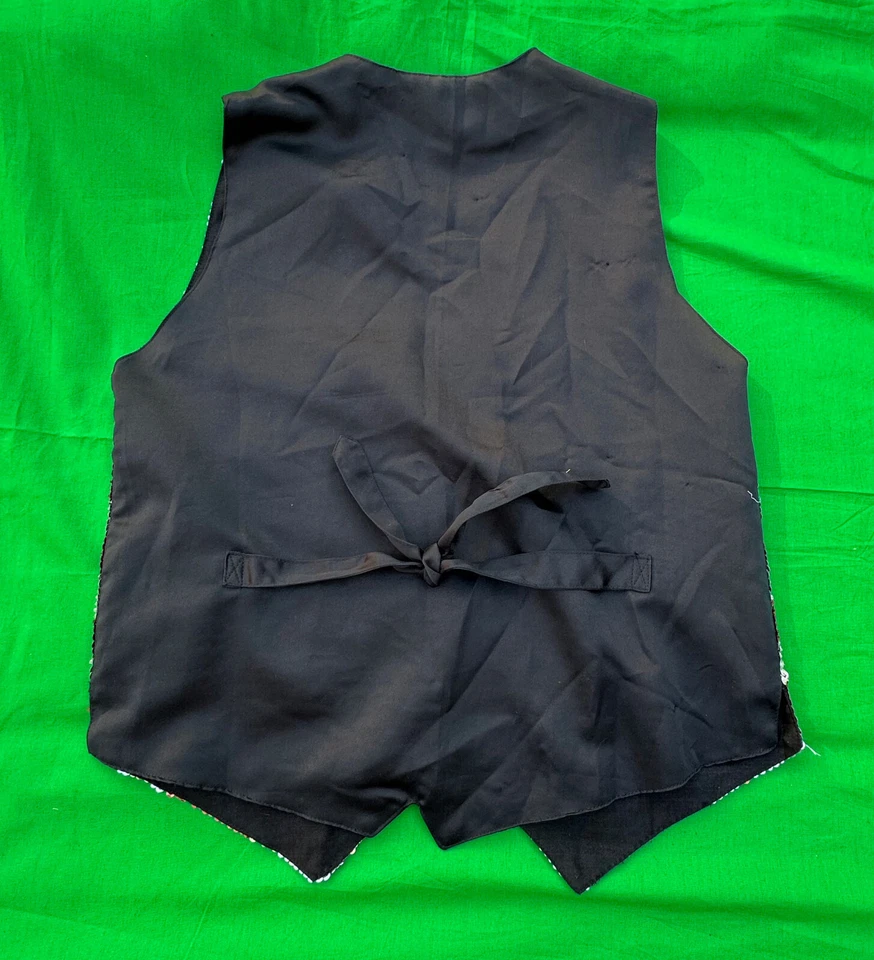 Fashion Fantasy Ladies Handmade Patriotic USA Flag Sequin Vest Size S. - Image 4 of 4