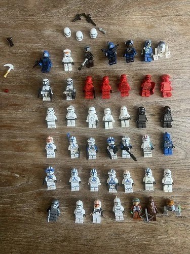Lego Minifigure Lot Of 42 Plus Accessories! In Mint Condition! Stars Wars