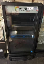 IDW G-10-F334B UPRIGHT MERCHANDISING REFRIGERATED DISPLAY COOLER