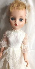 Deluxe Reading Fashion Doll Candy Bride All Original Dress Bridal Gown