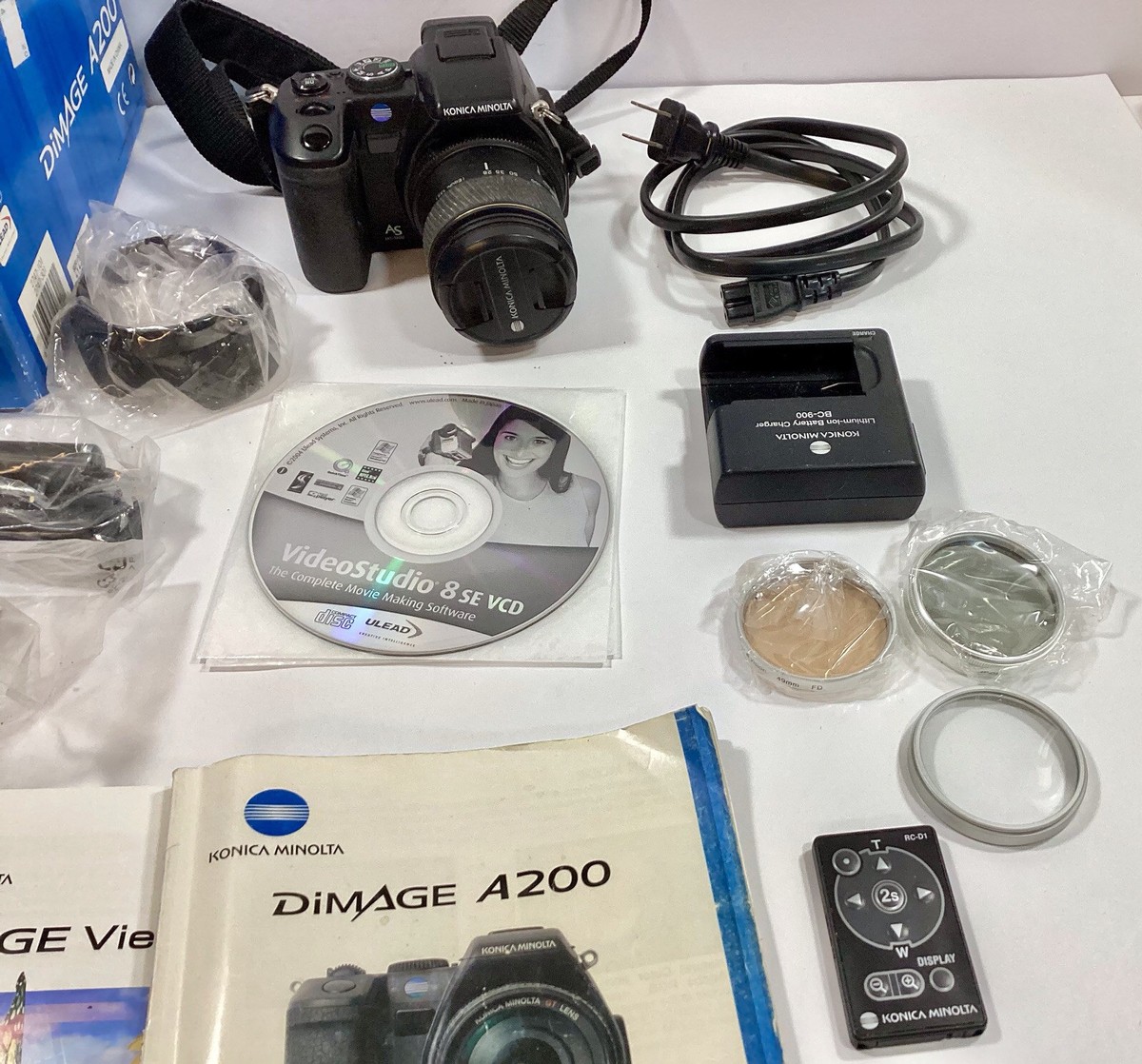 Konica Minolta DiMAGE A200 8.0MP Digital Camera - Black for Konica Minolta DiMAGE A200 8.0MP Digital Camera - Black for