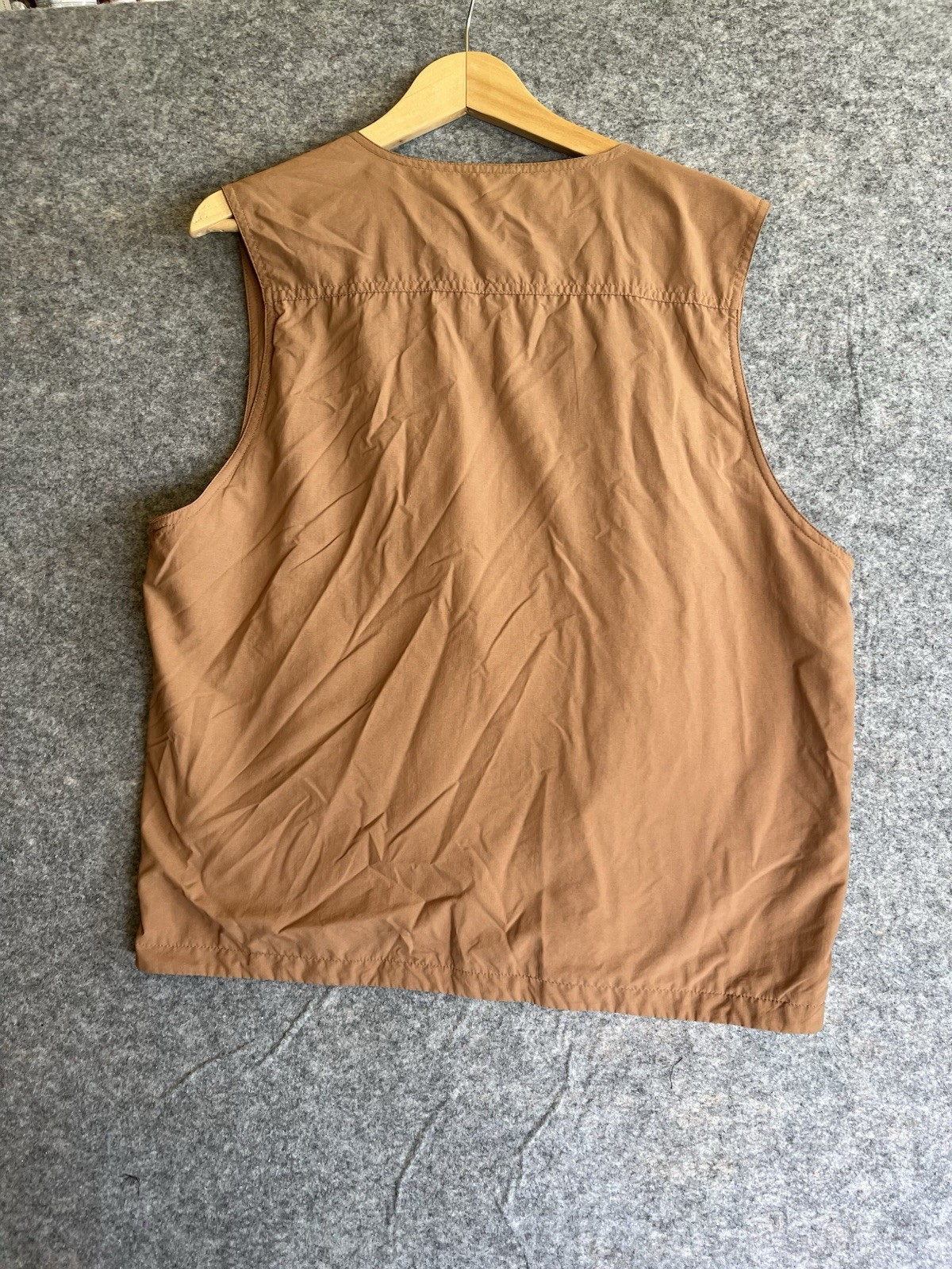 Magellans Travel Gear Vest Mens L Brown Full Zip 8 Pocket Hiking Fishing Light - second product detail image