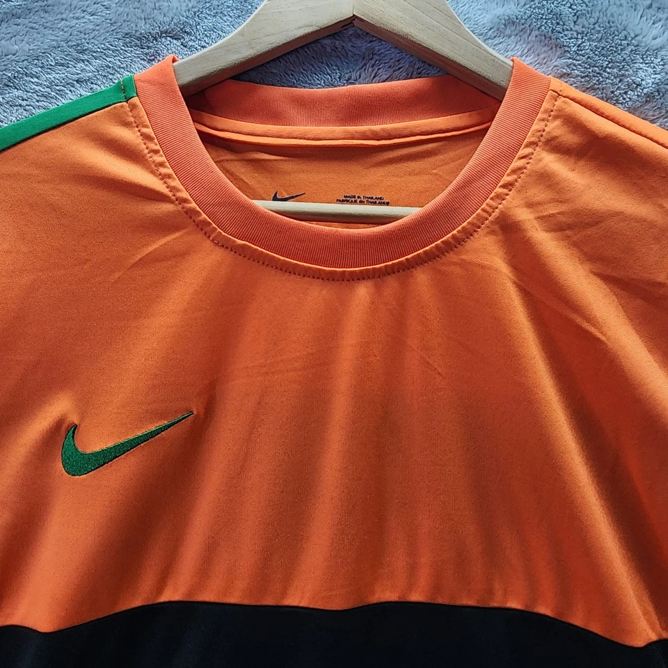 Camiseta de fútbol Nike para hombre camiseta grande Dri Fit top camuflada naranja negra fútbol usada en excelente estado Foto 4 de 4