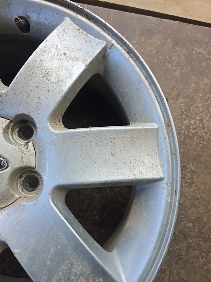 Llanta Ford Five Hundred Montego 2005 2006 2007 17" de fábrica OEM - 4 K13 Foto 3 de 4