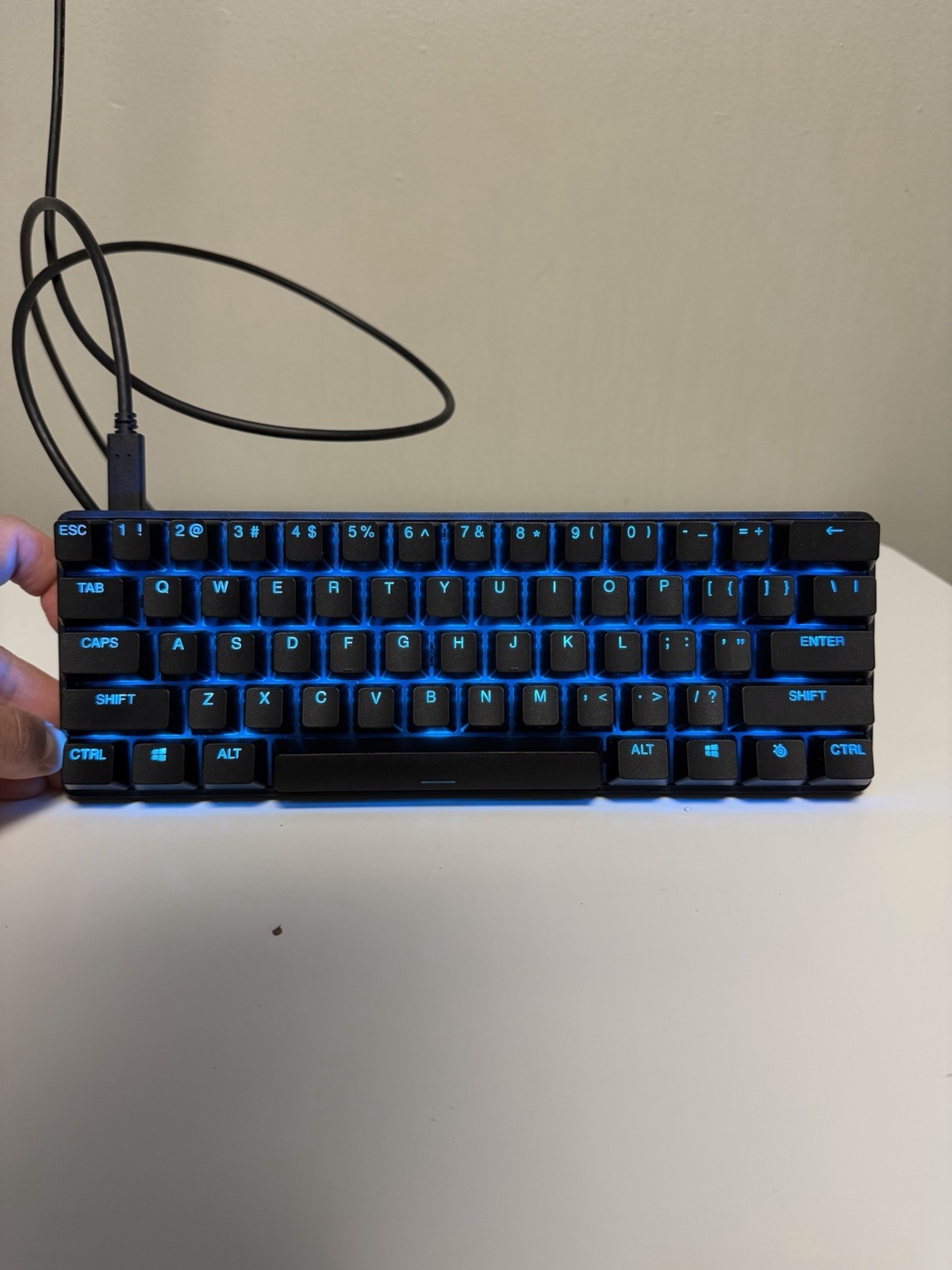 SteelSeries Apex Pro Mini HyperMagnetic Gaming Keyboard – RGB – PBT Caps – USB-C