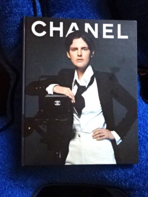 Chanel  Kataloge:Chanel Boutique Hardcover Katalog 1996 Frühjahrscollection 1997