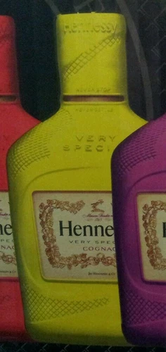 NEW YELLOW Hennessy Limited Edition 2014 Rubber Sleeve cover For 200 ml bottle