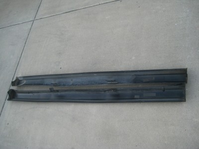 04-05 VW Jetta GLI Mk4 OEM Side Skirt Rocker Moulding Black Magic 