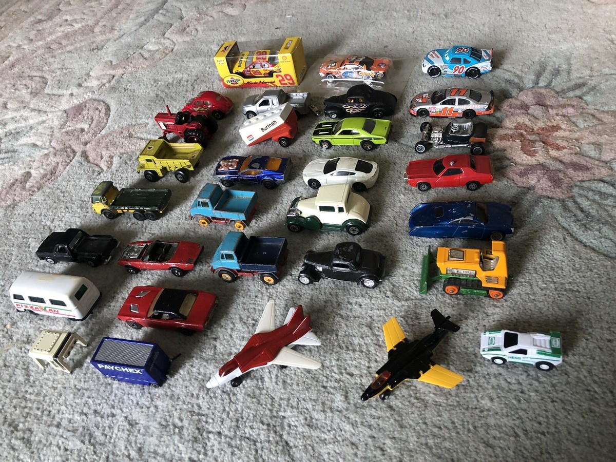 Lot of 30 Vintage LESNEY ,Matchbox, Hot Wheels Cars Others
