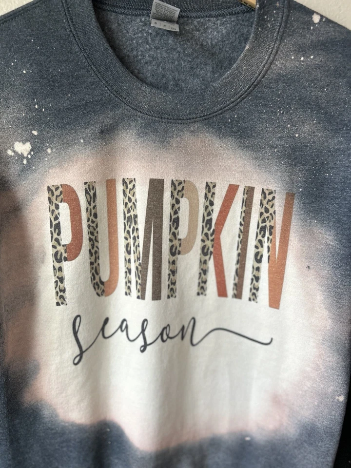 Sudadera para mujer cuello redondo pequeña temporada de calabaza estampado animal Gildan mezcla pesada Foto 2 de 4