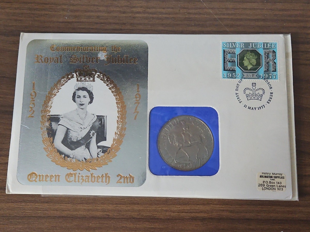 UK FDC 1977 Queen Elizabeth II Silver Jubilee with Crown Enclosed