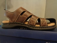 Dockers Searose Men's Fisherman Sandals NEW NIB 90-21379 Brown Briar