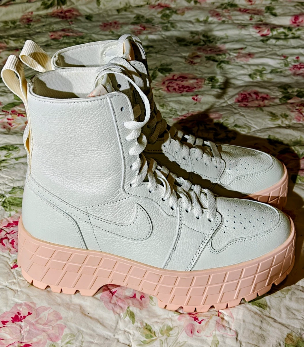 Nike White Winter Boots for Women for sale - eBay
