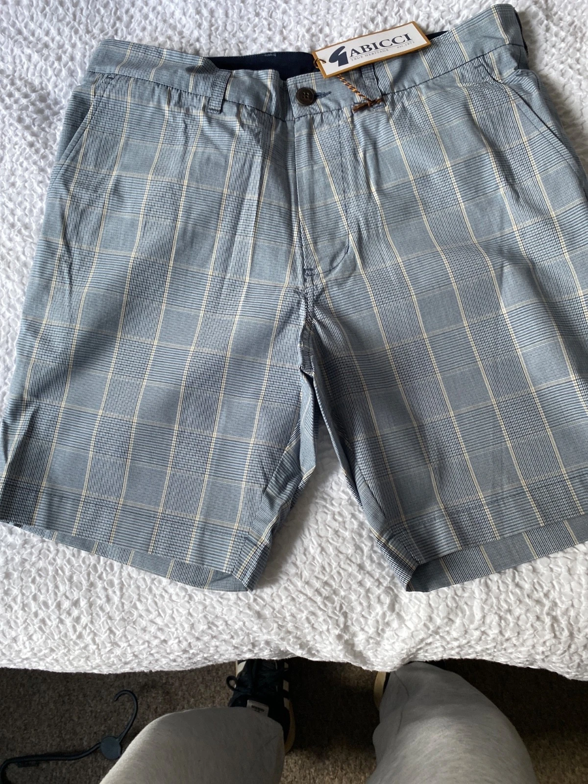 GABICCI TAILORED SHORTS SIZE 34