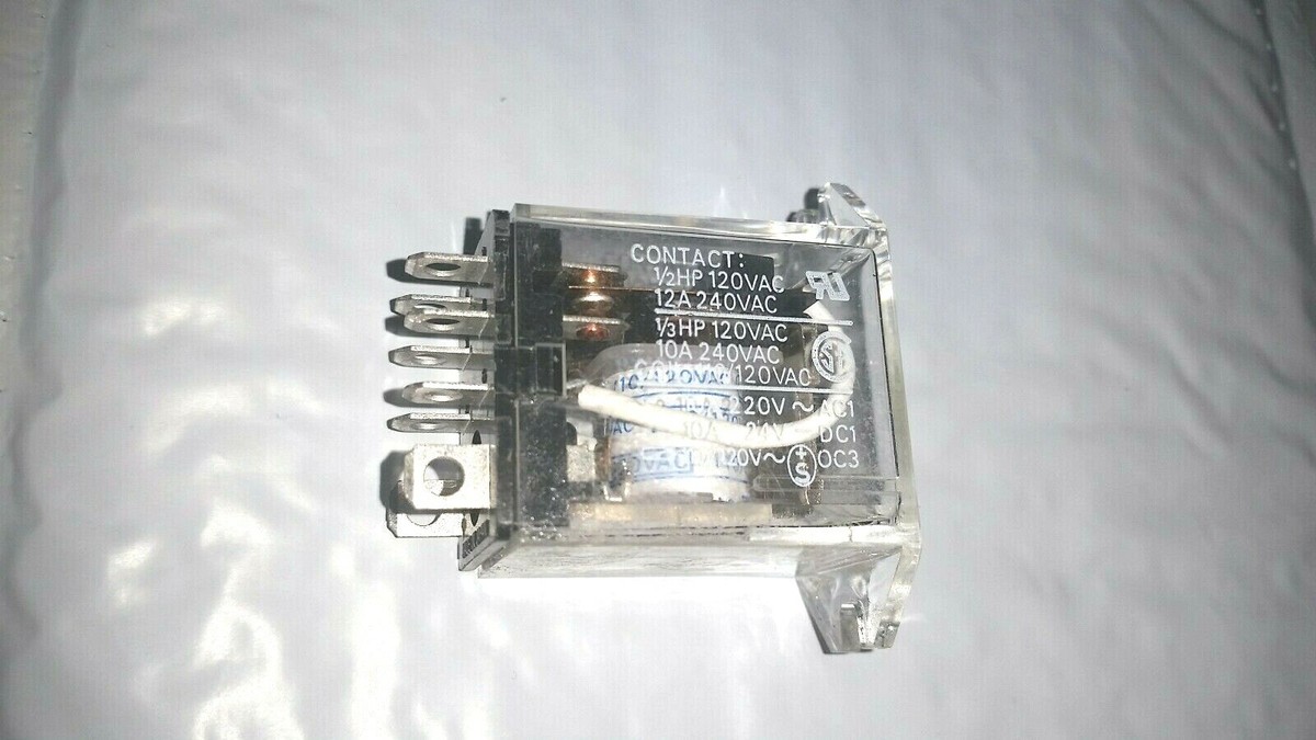 s-l1200.jpg s-l1200.jpg