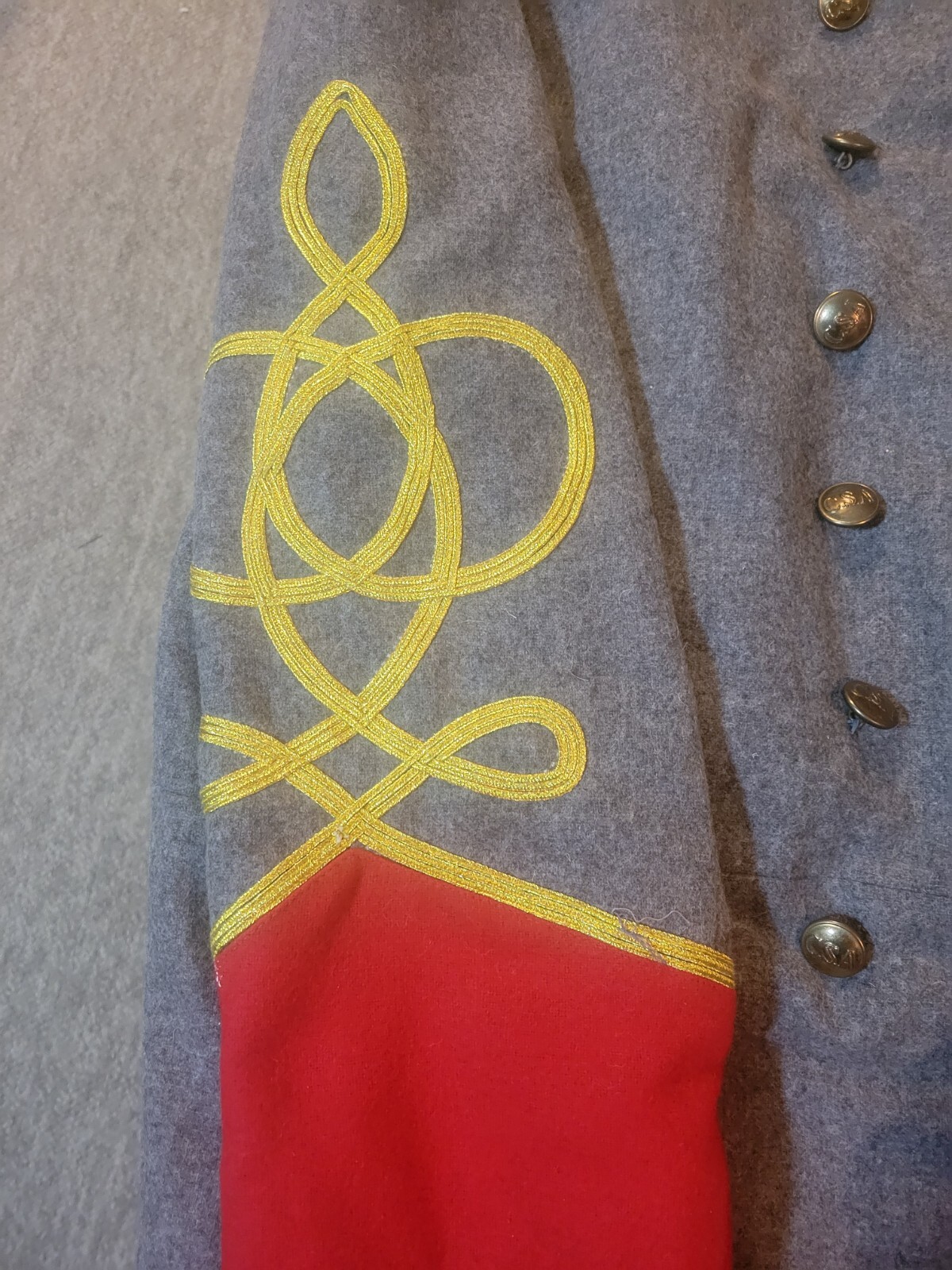 Picture 3 of 6
