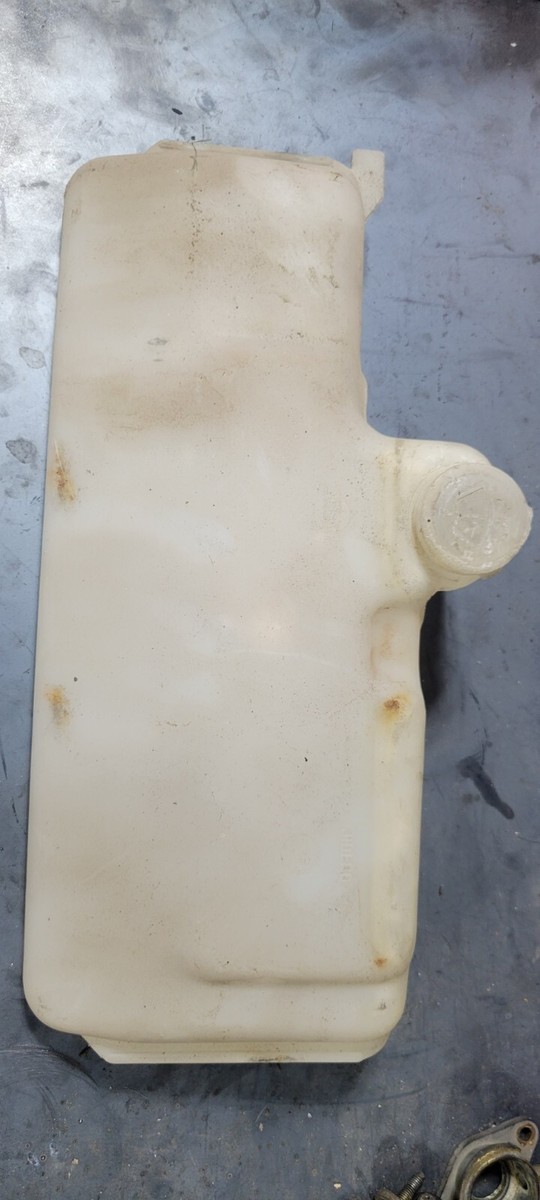 1984-87 Nissan 300ZX Turbo Windshield Wiper Washer Fluid Bottle