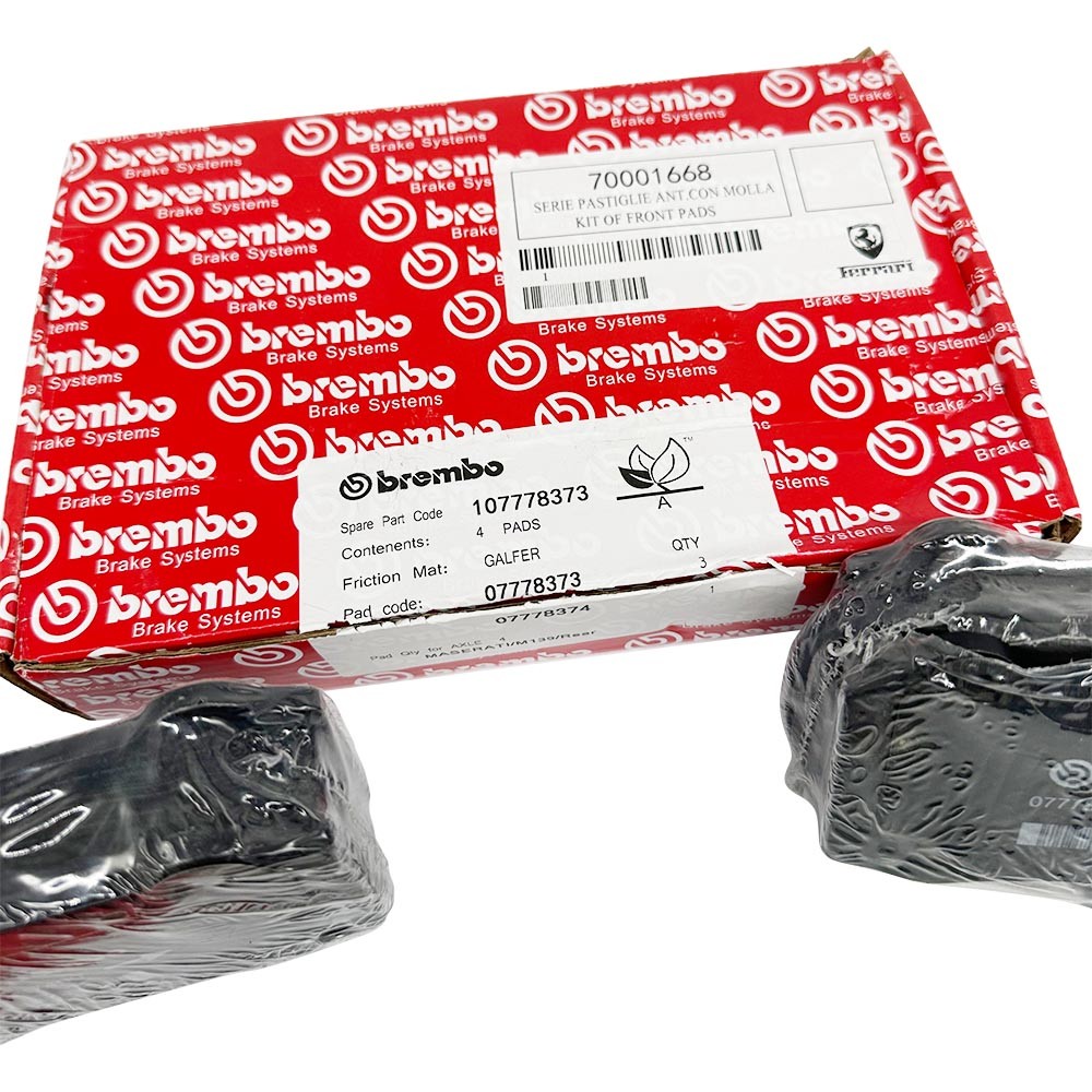 FOR Ferrari 458 Italia & 458 Spider   Front Brake Pad Kit With Sensor 70001668