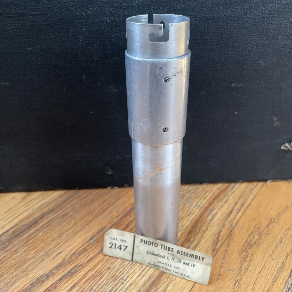 GENUINE GRAFLEX 3 - CELL FLASH BOTTOM END STAR WARS LIGHTSABER 8” RARE - Image 3 of 4