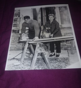 1958 Ted Kluszewski and Wife Eleanor Press Photo Cincinnati Reds