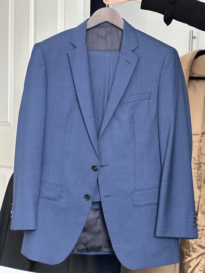 HUGO BOSS 2 PIECES Mid-Blue SUIT - MENS WOOL SUPER 110 - EU 48 SLIM FIT - Image 3 of 4