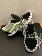 Vans Custom snakes and ladders old skool men’s size 10.5 New