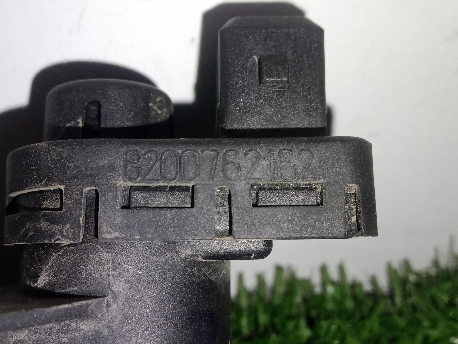 8200762162 ZUSÄTZLICHES LUFTVENTIL / 2.PINES / 610101 FÜR RENAULT 