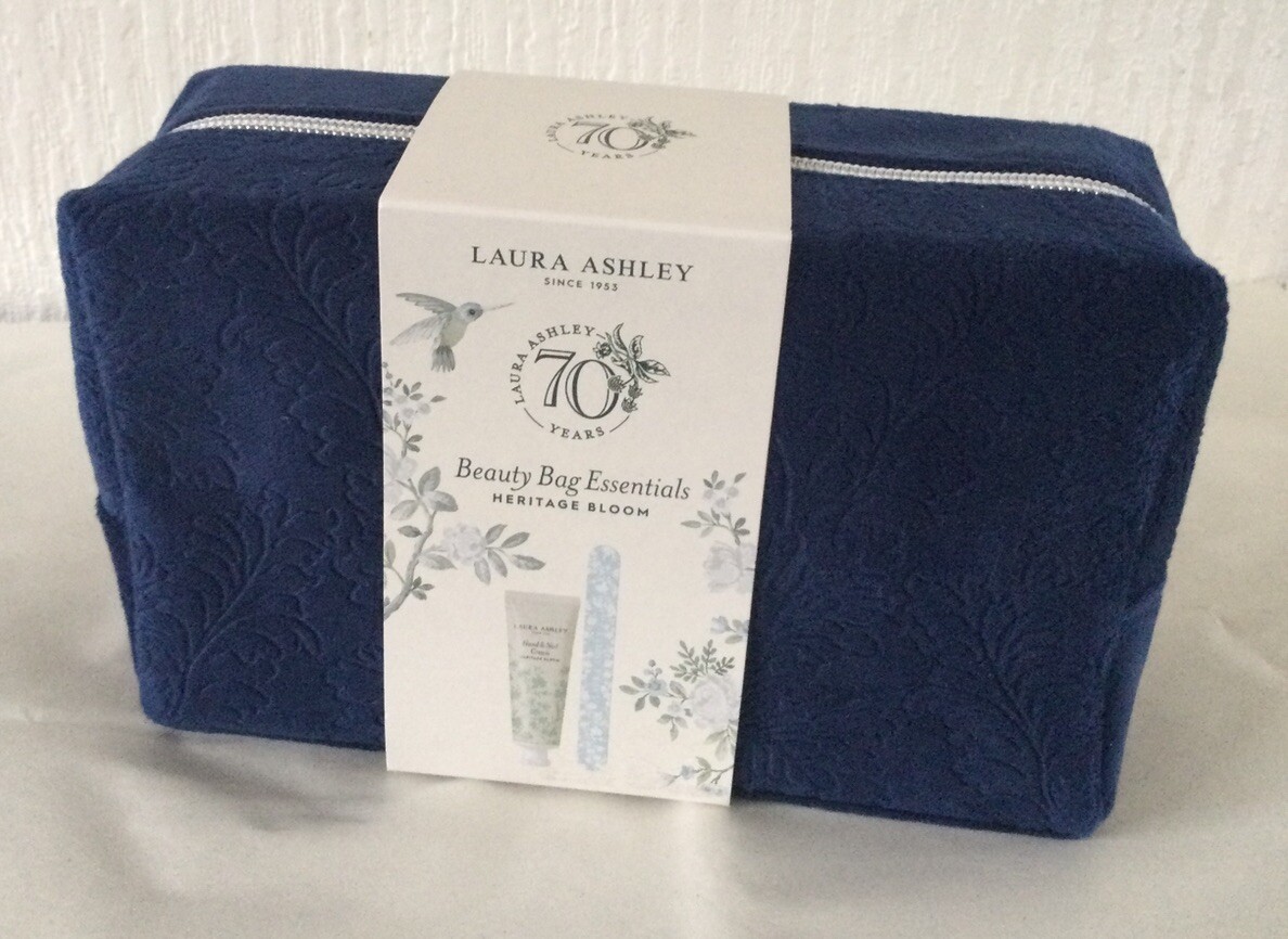 Laura Ashley Toiletry Bag Gift Set BNWT Beauty Bag Essentials Hand