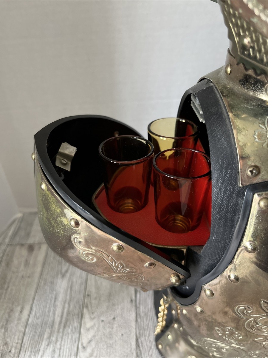 Vintage Nikka Whisky Gold Knight Armor Bar Glass Decanter Vintage Nikka Whisky Gold Knight Armor Bar Glass Decanter