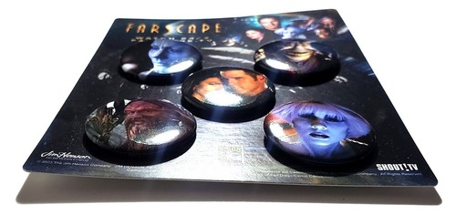 JUEGO DE 5 BOTONES FARSCAPE Pinback CHIANA John Crichton SDCC Exclusivo AERYN SUN - Imagen 3 de 4